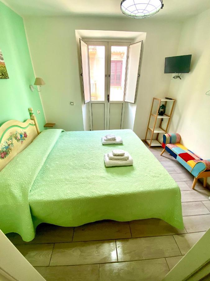 Scilla Centro Bed & Breakfast Exterior photo